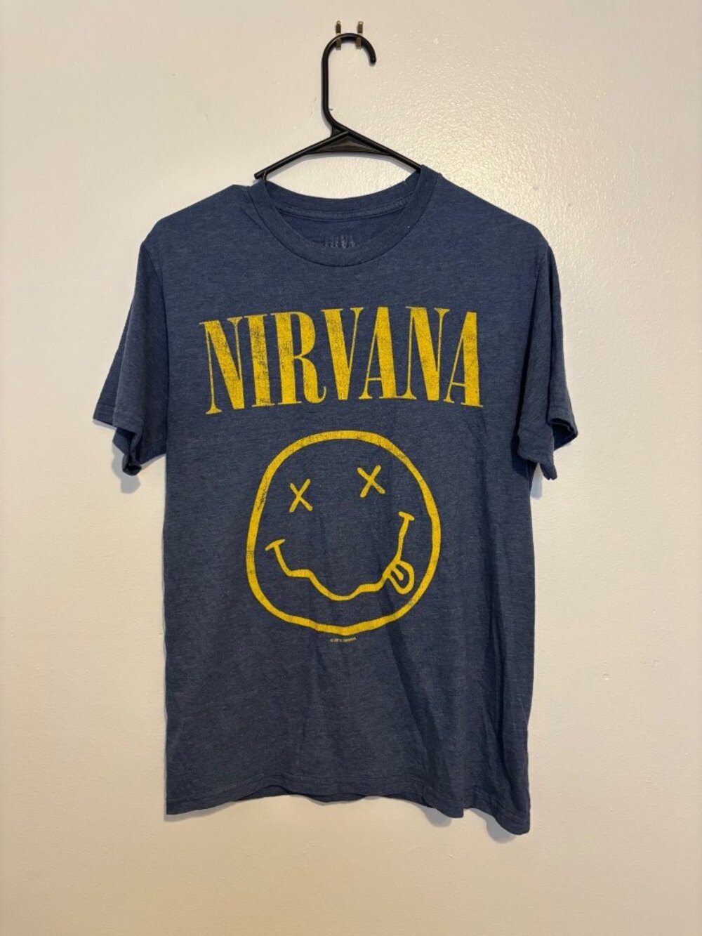 Nirvana Smiley Face T-Shirt L Blue Yellow Graphic Band Tee Retro Grunge